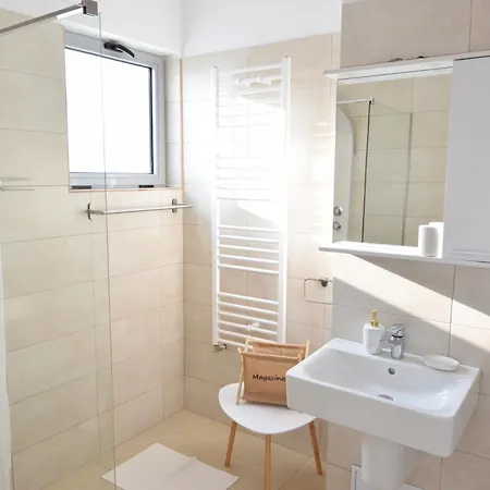 Διαμέρισμα Mango 65 - Sara Sea View